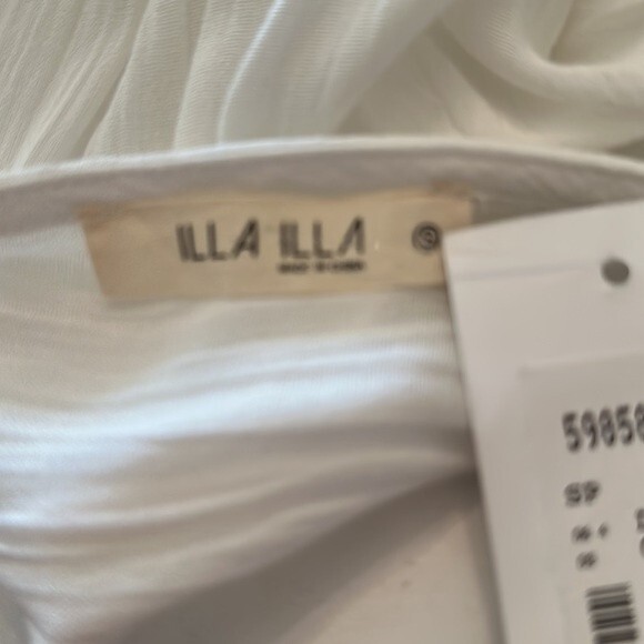 ILLA ILLA Deep V Neck Dress NWT, Size Small - Picture 10 of 12